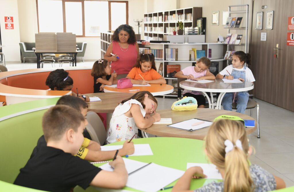 Osmangazi’de çocuklara yazma alışkanlığı kazandıran atölye