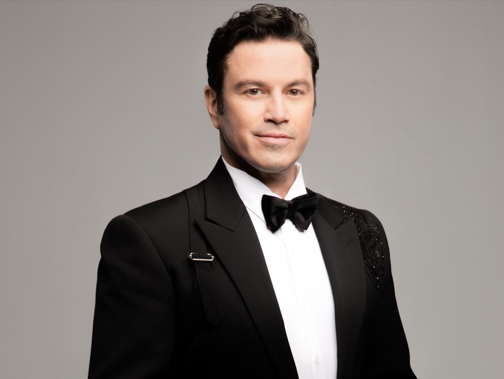 Mario Frangoulis Harbiye’de 5 Bin Kişiyi Büyüledi