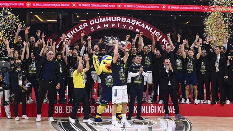 Fenerbahçe 8 yıl sonra Cumhurbaşkanlığı Kupası’nı kazandı