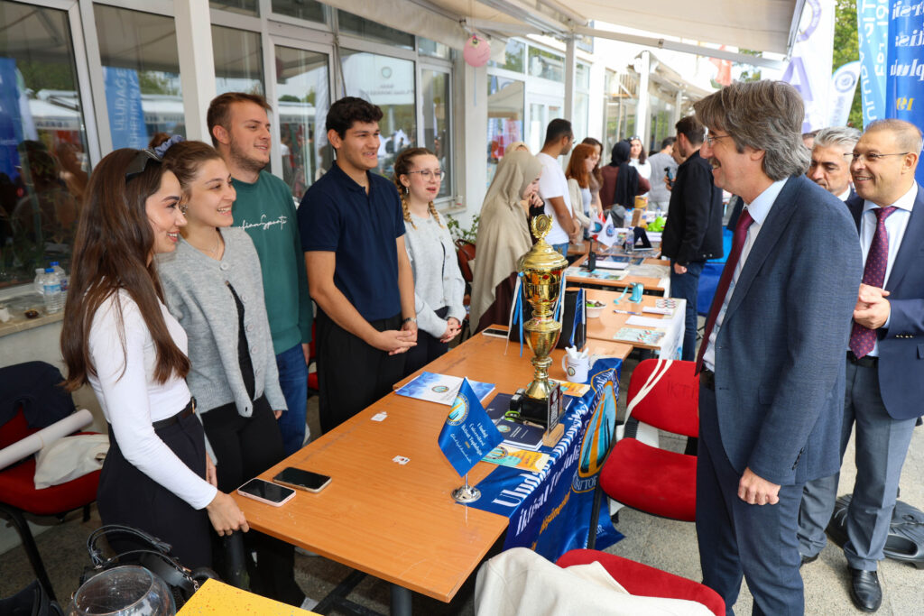 BUÜ’de Yeni Öğrenciler İçin ‘Oryantasyon Günleri’ Düzenlendi