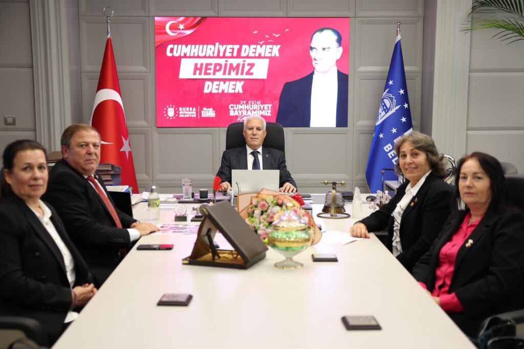 Başkan Bozbey, TÜED Uludağ Şubesi’ne Üye Olarak Emeklilere Tam Destek Sözü Verdi