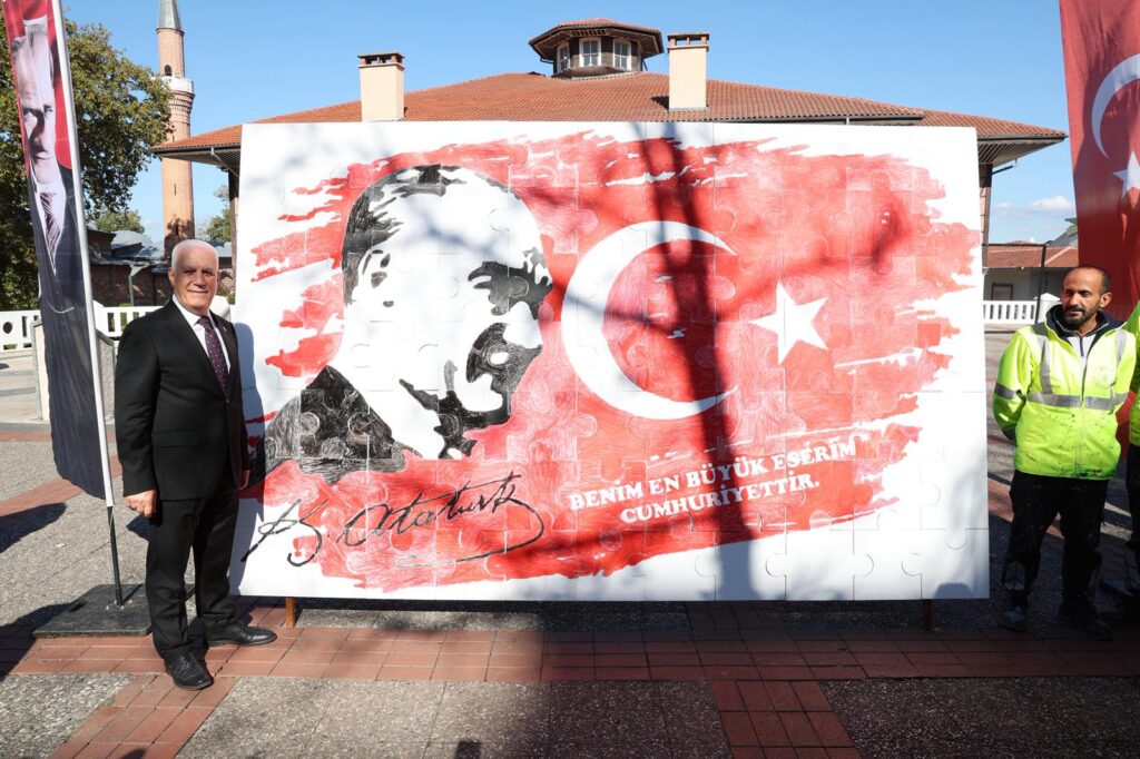 Heykel’de 102 Yıllık Gurur Töreni