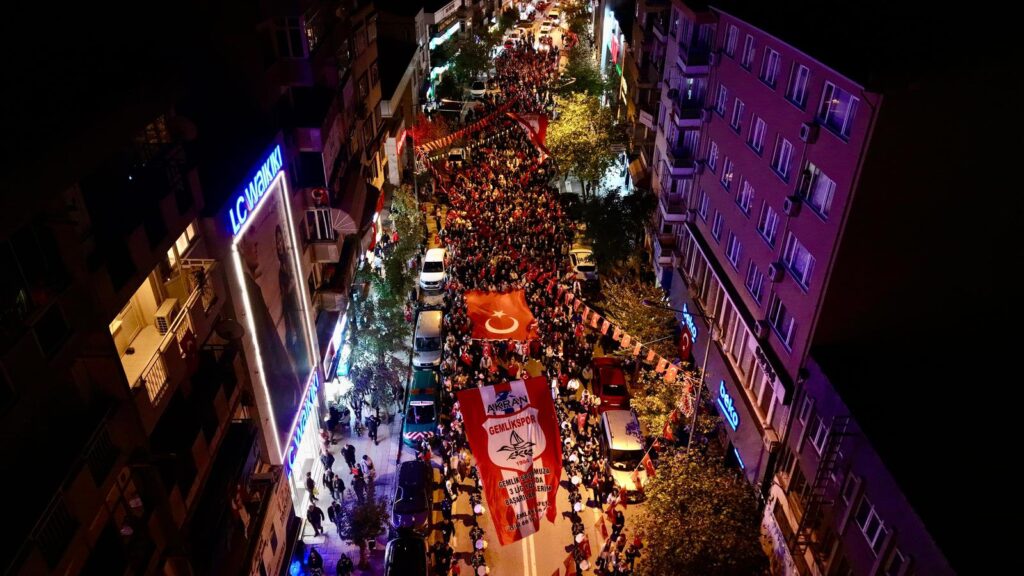 Gemlik’te Cumhuriyet Zirvesi