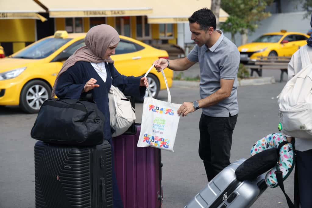 Büyükşehir’den Şehre Yeni Gelen Üniversitelilere Sıcak Karşılama