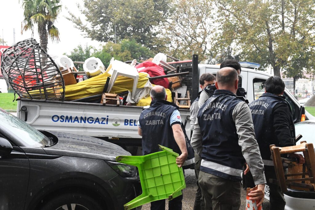 Osmangazi’de Yaya Yolları İşgalden Kurtarıldı
