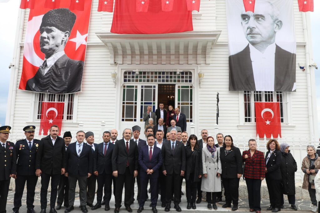 Cumhuriyet’in Temelleri Mudanya Sahilinde Atıldı