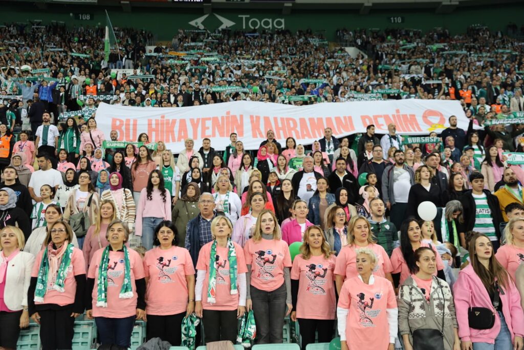 Bursaspor Maçında Pembe Farkındalık