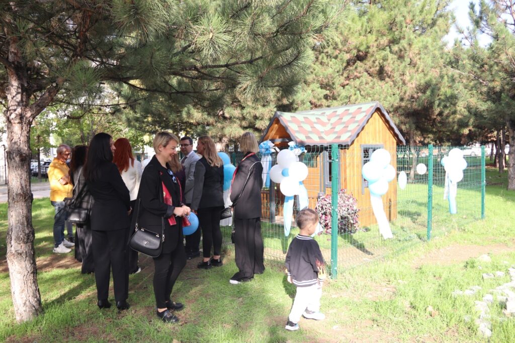 Can Dostlara Sıcak Yuva