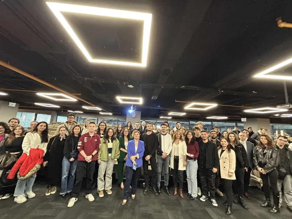 AgeSA, Genç Yetenekleri Geleceğin İş Dünyasına Hazırlıyor