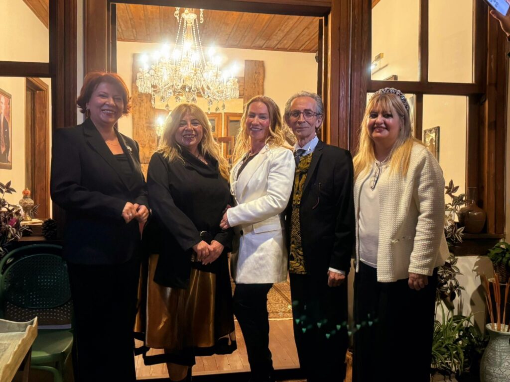 Türk Müziğinin Sır Perdesi Kalkıyor