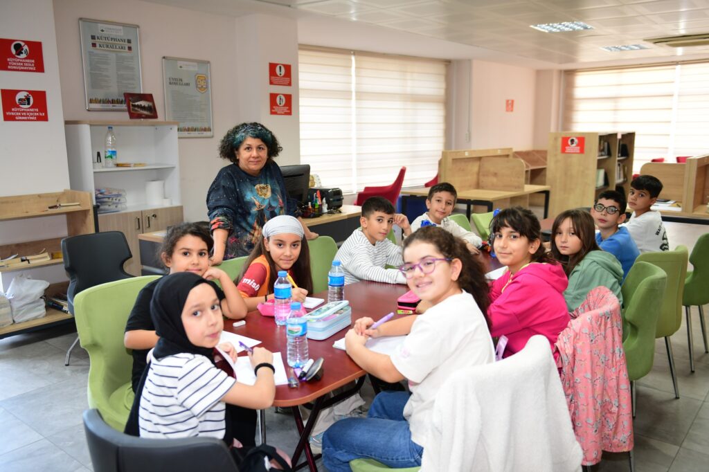 Küçük Yazarlar Yetenek Evi’nde