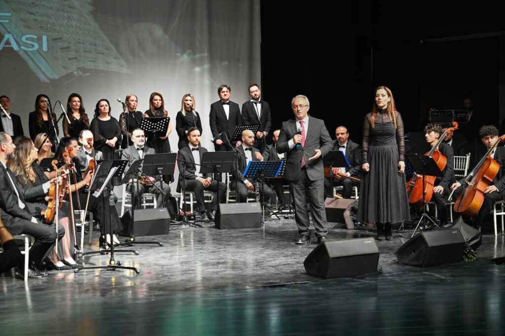 Öğretmenin Sesi Bursa’da Yankılandı: Maarif Orkestrası’ndan Unutulmaz Konser