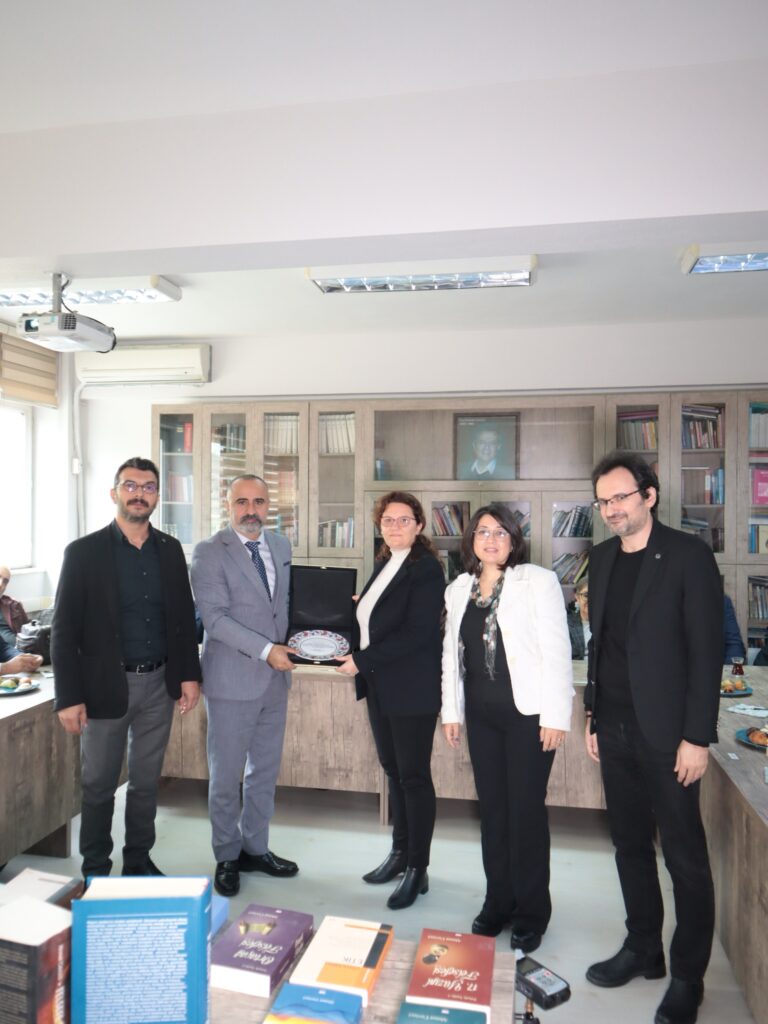 Felsefenin Öncü İsmi Anıldı