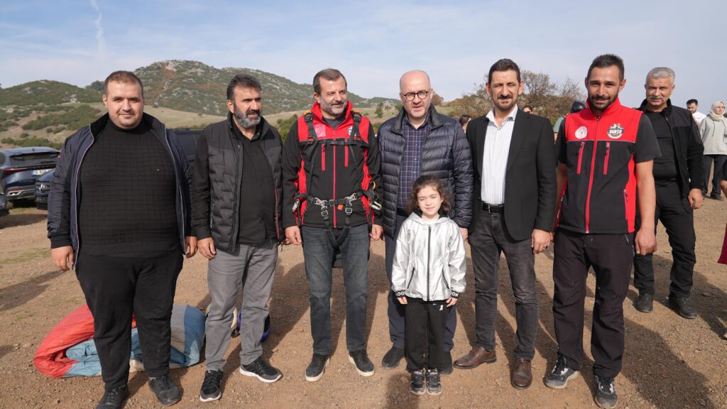 Yanan Ormanlar Yeniden Yeşeriyor