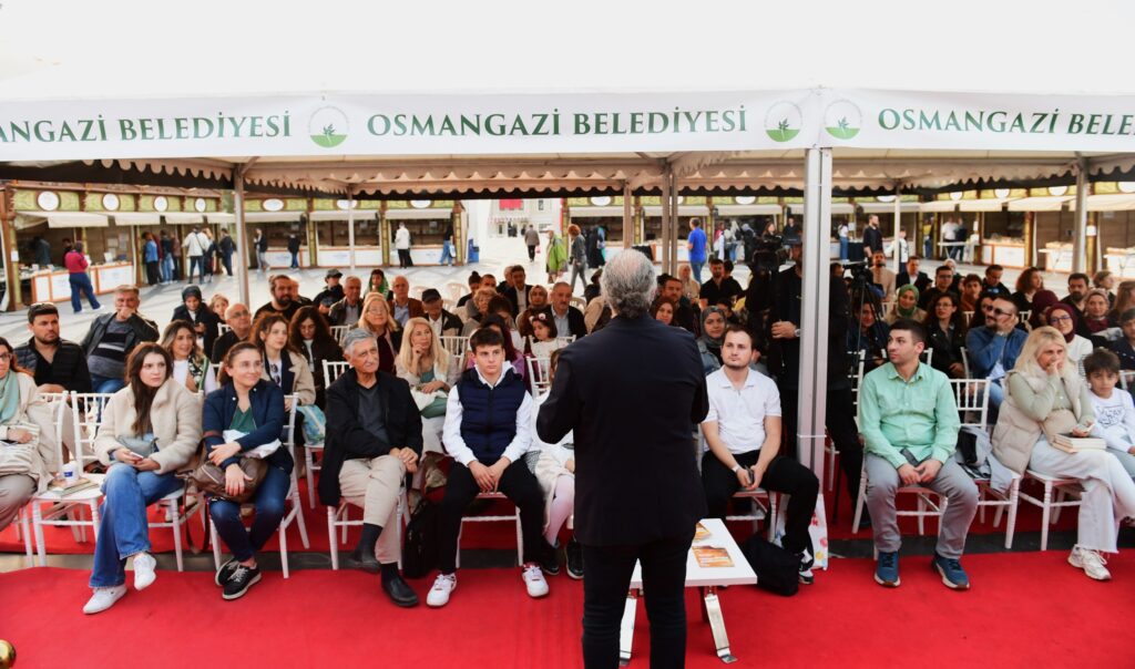 Bursa’da Kitap Aşkı Tavan Yaptı