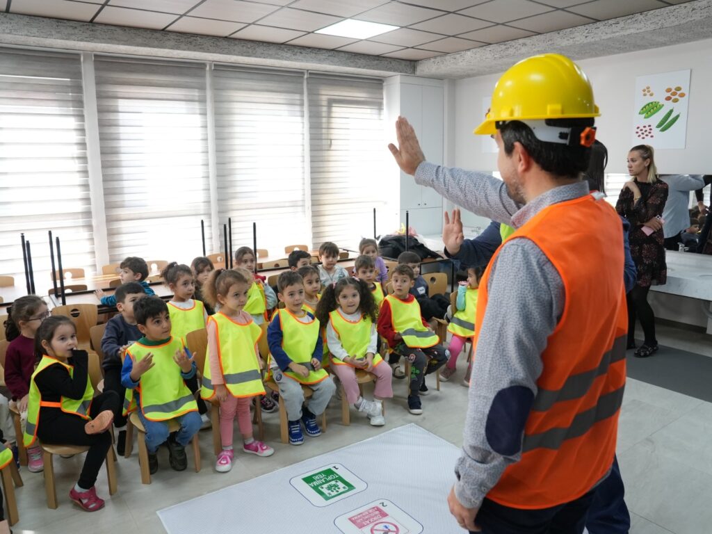 Osmangazi’de Erken Yaşta Güvenli Yaşam Eğitimi