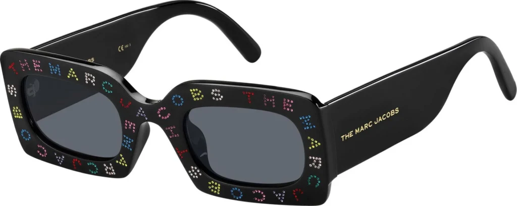 MARC JACOBS’TAN CESUR VE İKONİK DOKUNUŞ: SONBAHAR/KIŞ 2025 GÖZLÜK KOLEKSİYONU