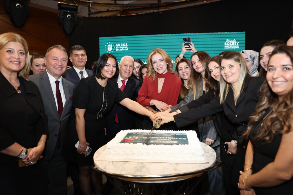 Büyükşehir’den Öğretmenlere Özel Kutlama Yemeği