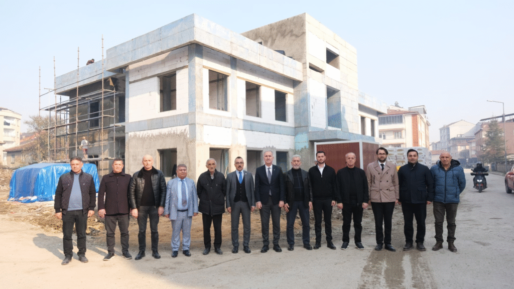 İnegöl’de Sağlık Hizmeti Ayağa Geliyor