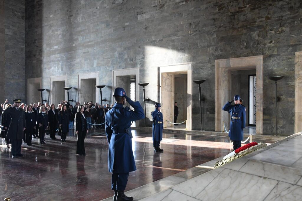 BUSADER’den Anıtkabir Ziyareti