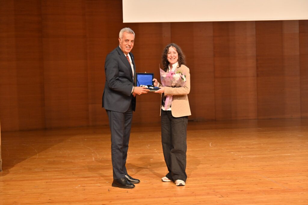 Yüzlerce Öğretmen Merinos’ta Buluştu