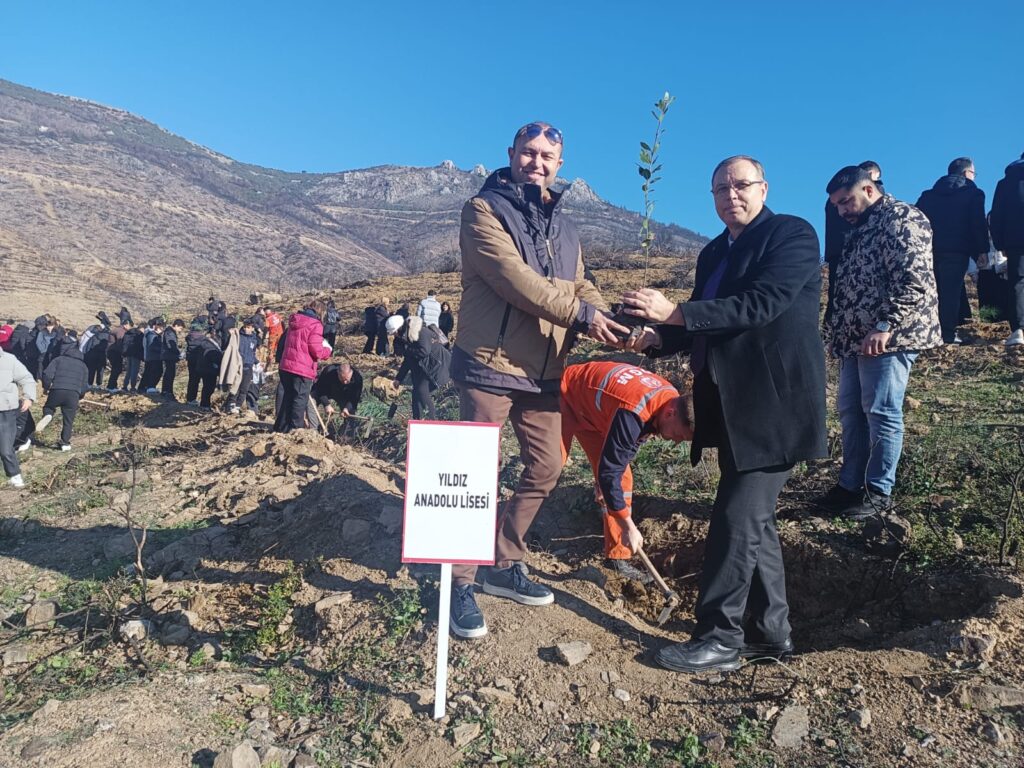 Doğa Sevgisi Fidanla Yeşerdi