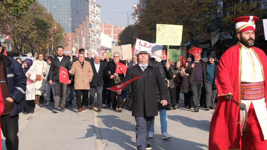 İnegöl’den 7800 Sandalye Dağıtıldı