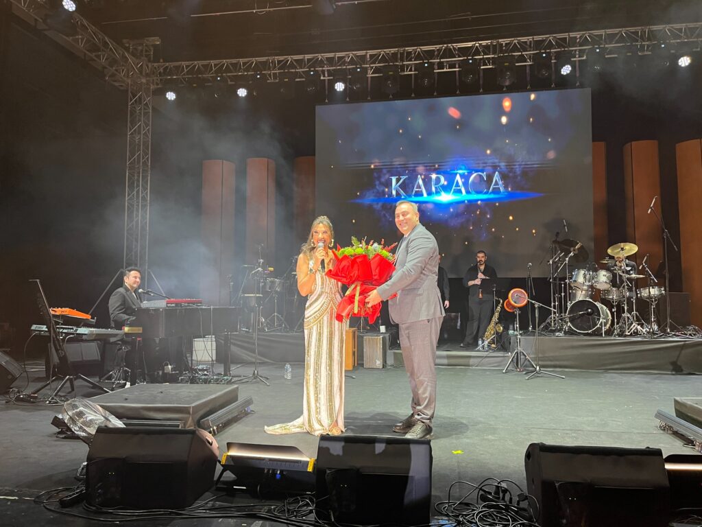 Işın Karaca Bursa’yı Büyüledi