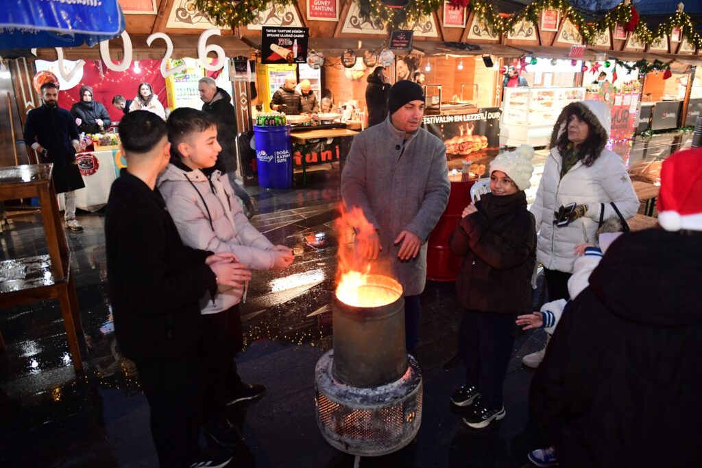 Klasik Şarkılar İçimizi Isıttı