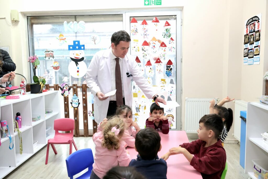 Başkan Aydın Eczacılığı Anlattı