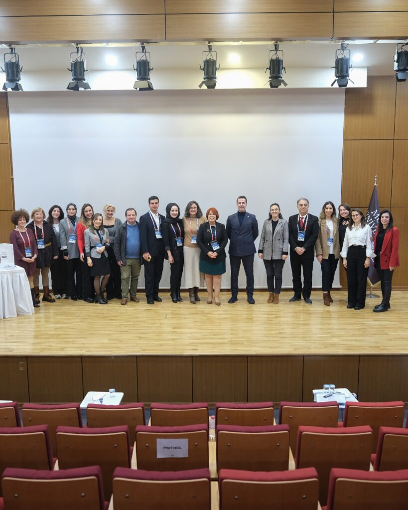 Otuz Altı Ülke Tek Kongre