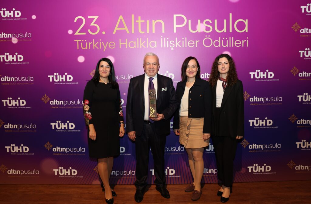 Nilüfer Belediyesi’ne Altın Pusula’dan Tarihi Ödül