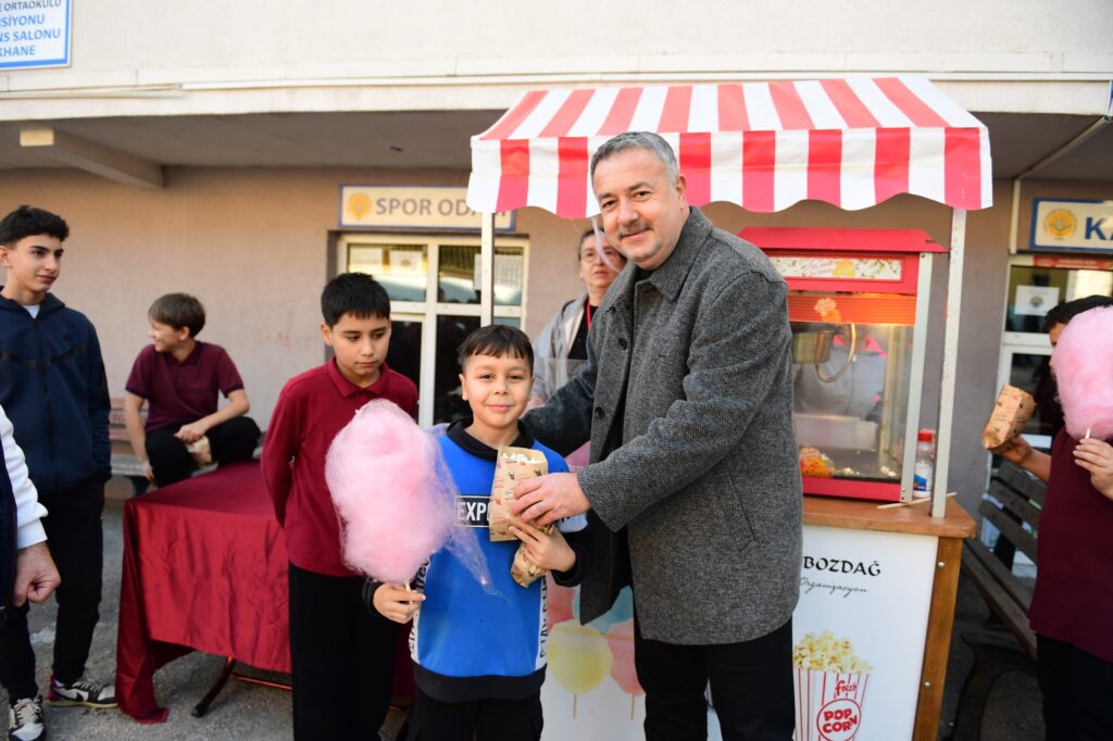 Minik Kalpleri Isıtan Dayanışma