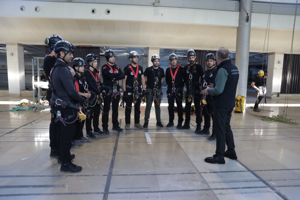 Bursa BAM Ekibi Eğitiliyor