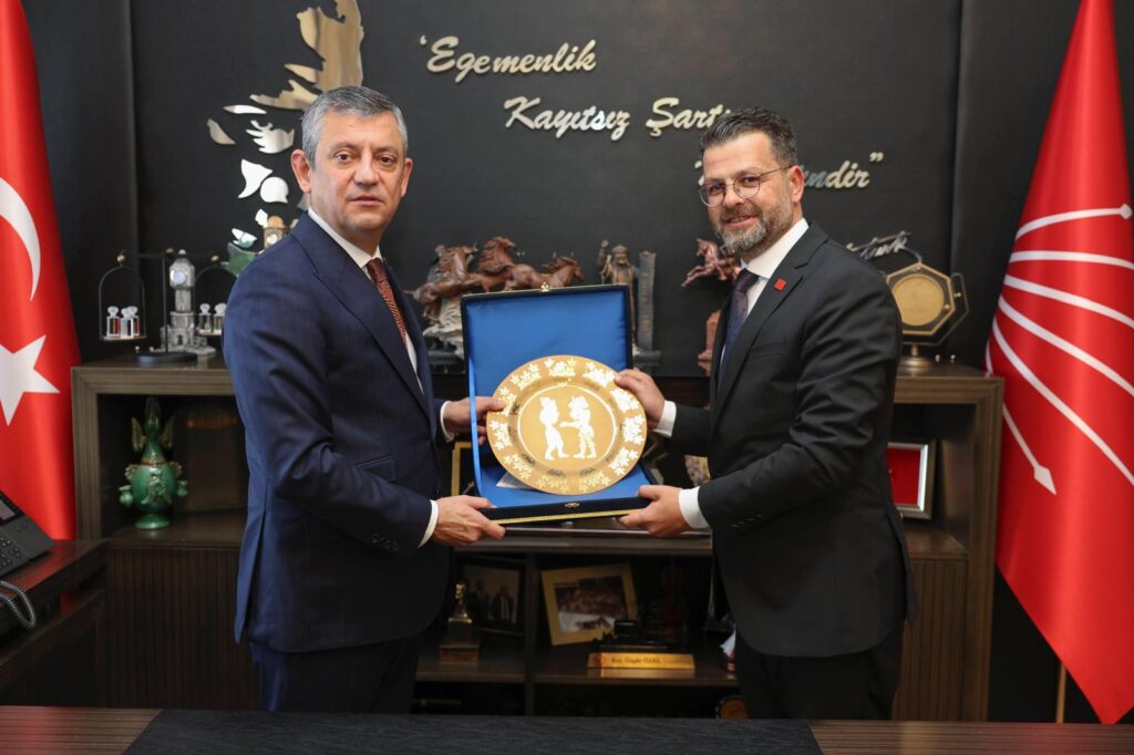 Nilüfer Örgütü Ata’nın Huzurunda