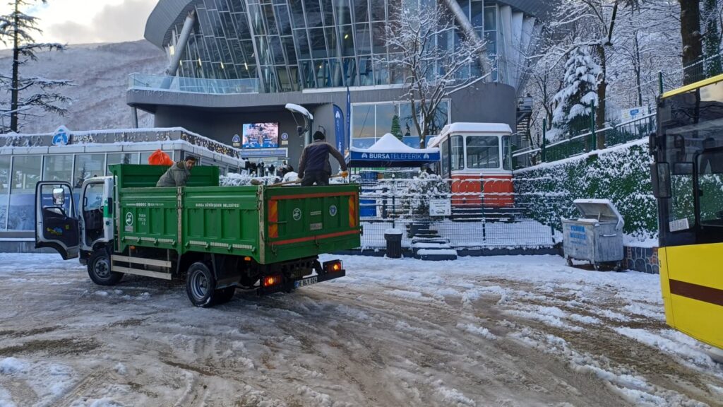 Kapalı Köy Yolu Kalmadı