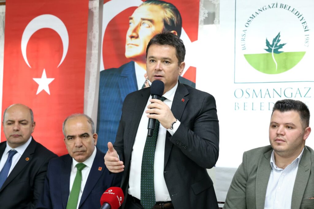 Başkan Aydın Sahaya İndi