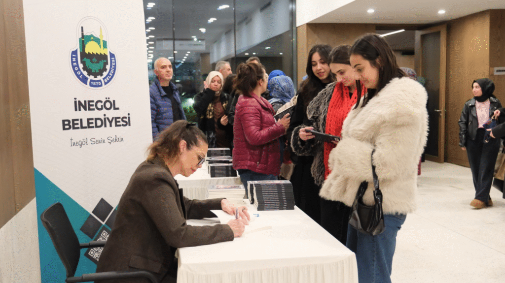 İnegöl’de Farklı Söyleşi