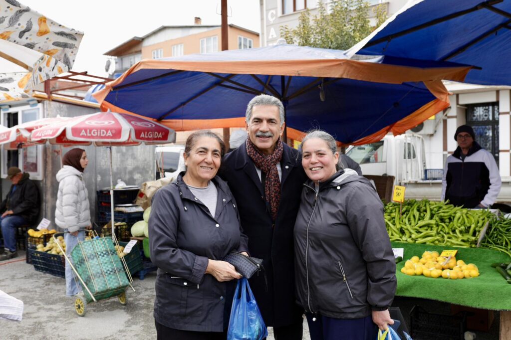 Pazarda Sıcak Çorba İkramı