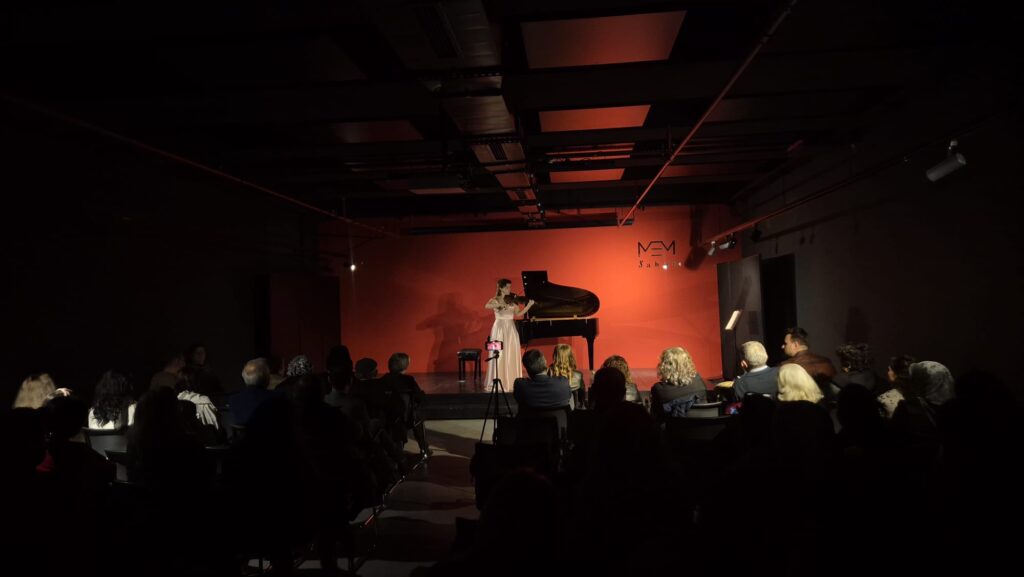 MEM Sahnesi Gençlerin Oldu