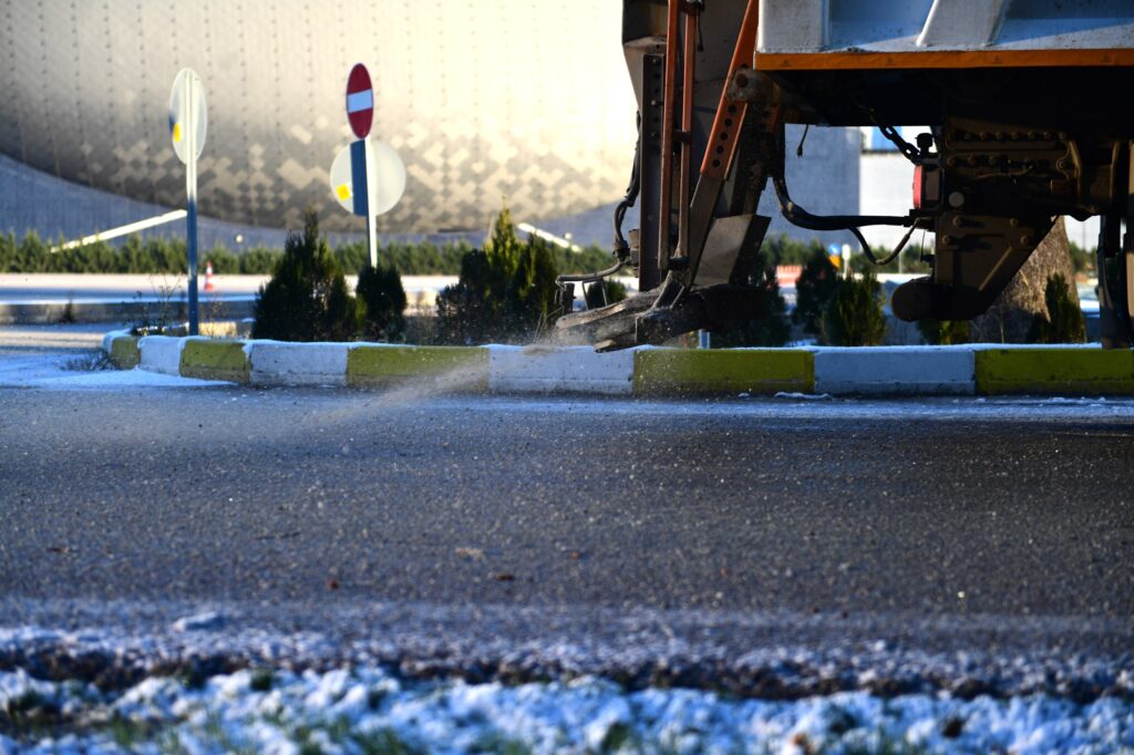 Yollarda Kar Engelini Aştılar