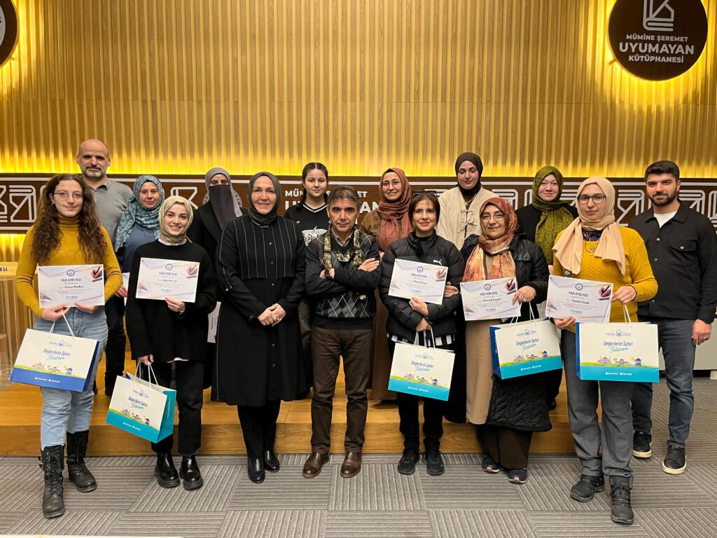 Yazarlar Atölyeden Belgeyle Çıktı