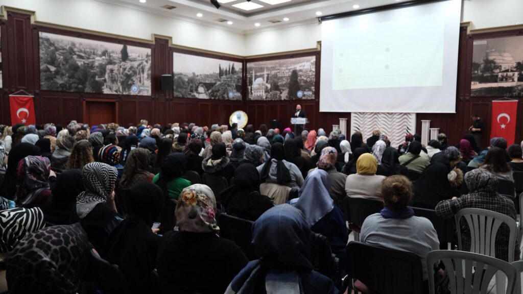 Yıldırımlı Kadınlar Dünyaya Açılıyor