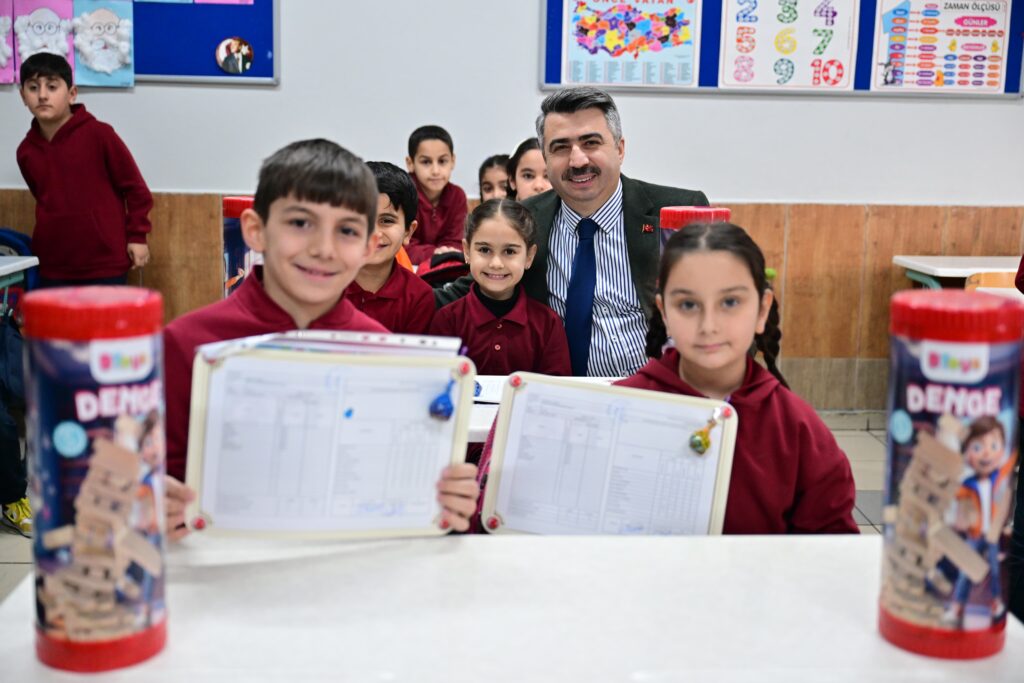 Ücretsiz Şenlik Çocukları Bekliyor