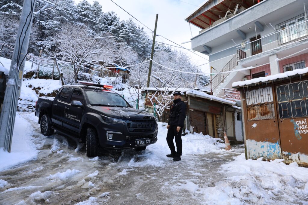 Karda Şifa Hattı Kuruldu