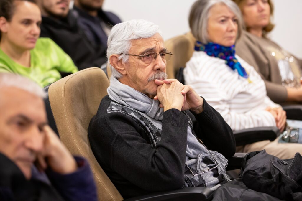 Narlıdere’de “Kuşaklar ve Toplumsal Dönüşüm” Semineri Yoğun İlgi Gördü