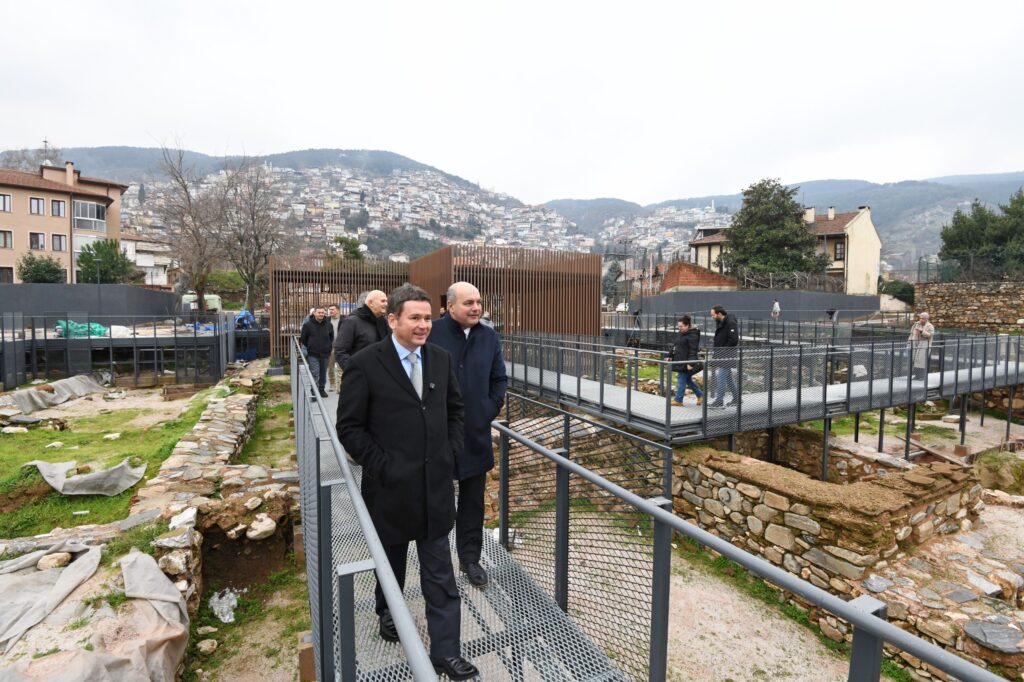 Zamanın Kapısı Bursa’da Aralanıyor