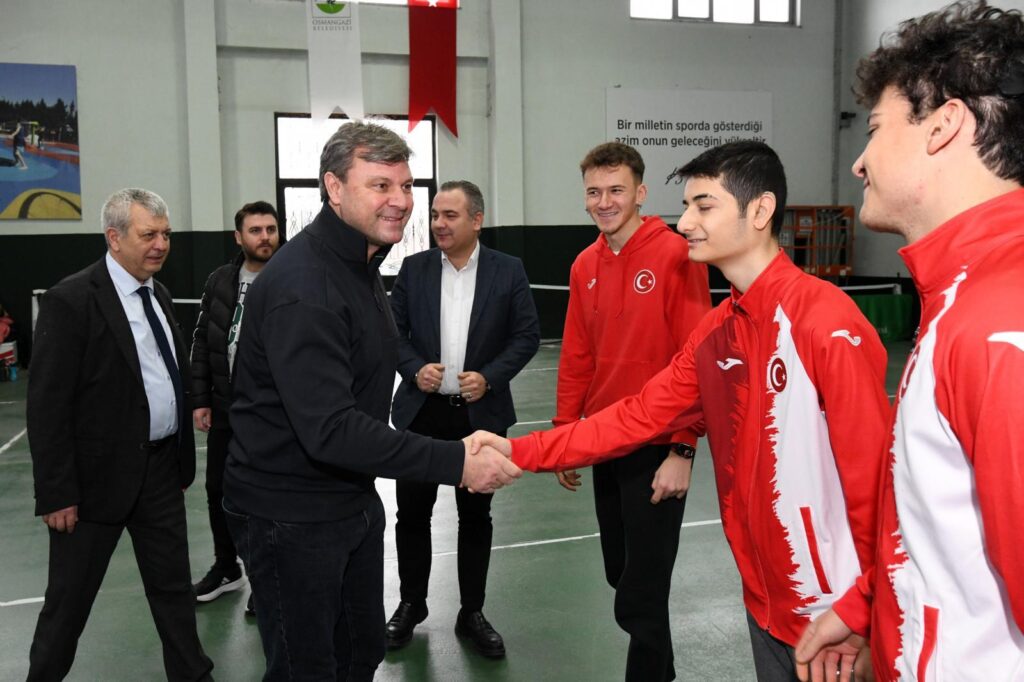 Ertuğrul Sağlam Kortlara İndi