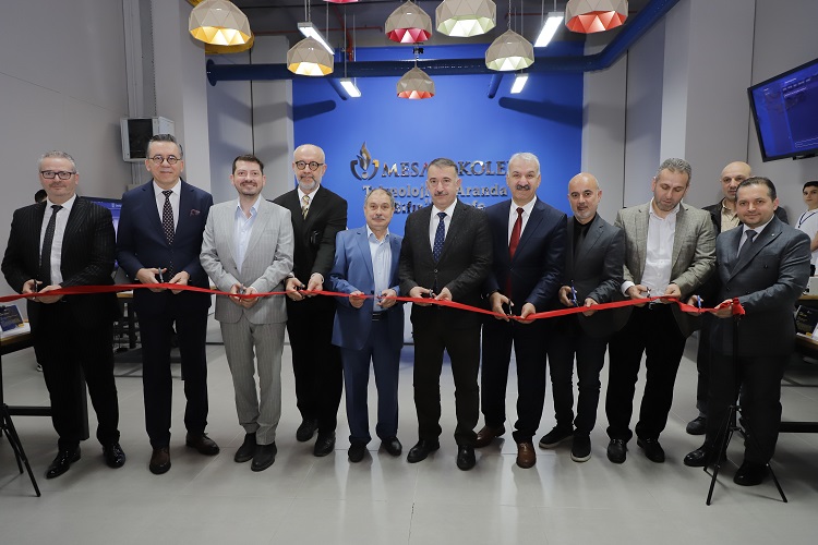 Mesafikir Finali: Genç Zihinlerin Sahnesi Geleceğe İlham Verdi