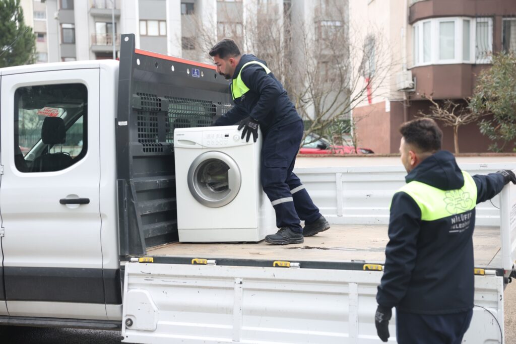 Nilüfer’de Elektronik Atıklar Geri Dönüşüyor
